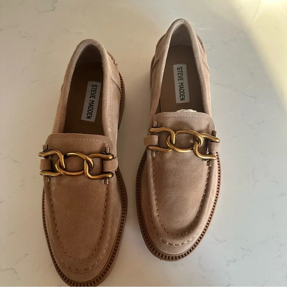 Steve Madden Karmine Loafer in tan suede Size: 7 - Picture 2 of 5